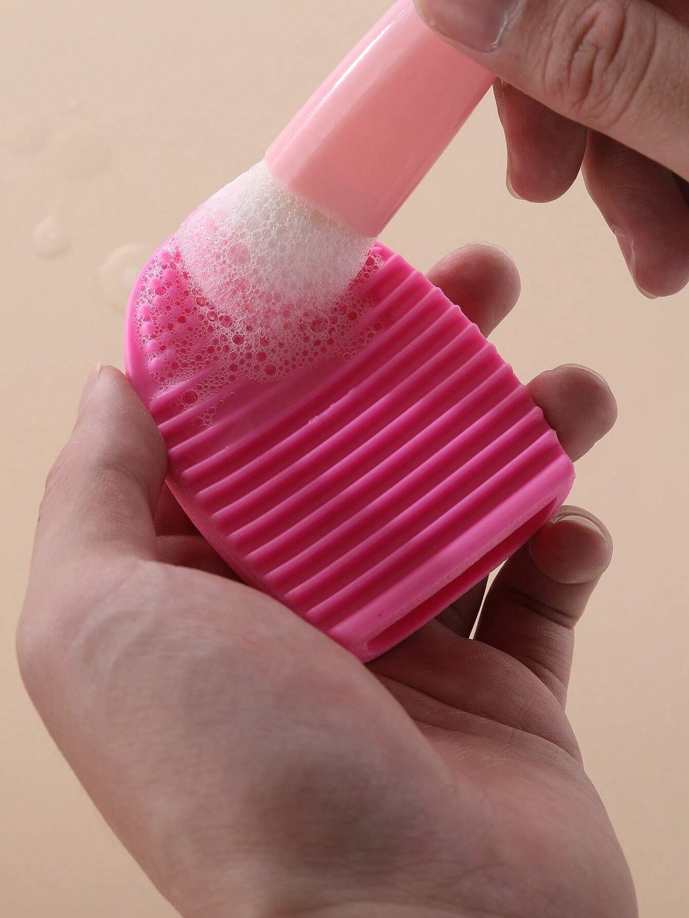 1 Pc Silica Gel Make-Up Brush Cleaner